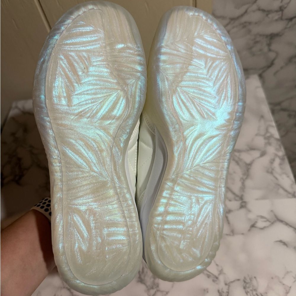 NEW Skechers Denali Subtle Spark Women`s Sneakers Skechers White Quilted - Picture 9 of 10